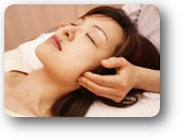 頭蓋骨矯正の様子